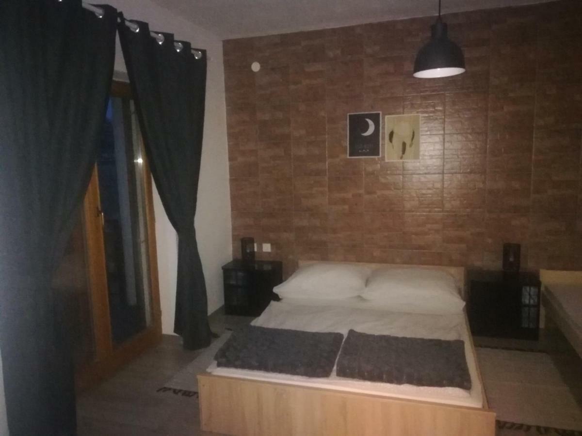 Apartmani Marin 武科瓦尔 外观 照片